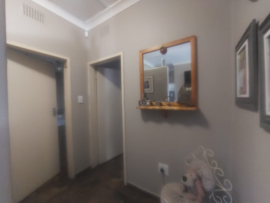 4 Bedroom Property for Sale in Oos Einde North West